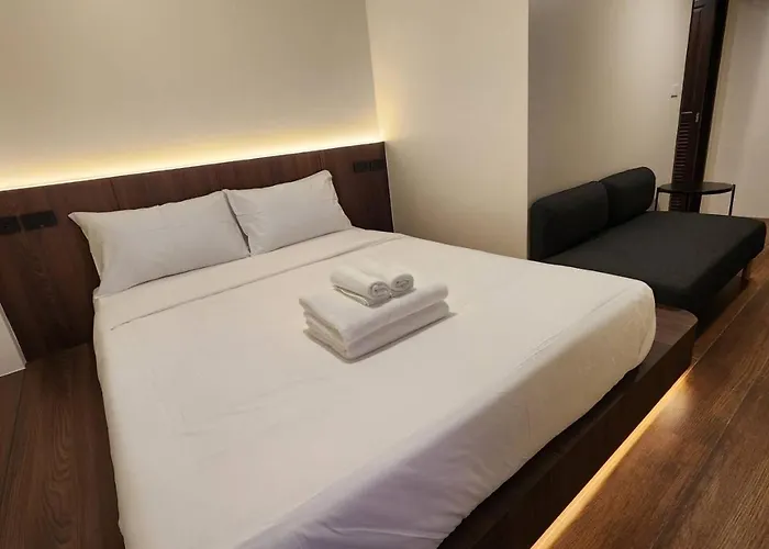 Old Hall, Contactless Check In Гостевой дом